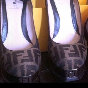 Fendi Man and Woman Sneaker